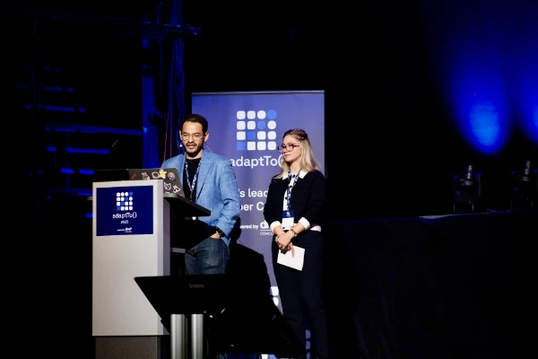 Flavio Longato, Sinem Dere | Adobe